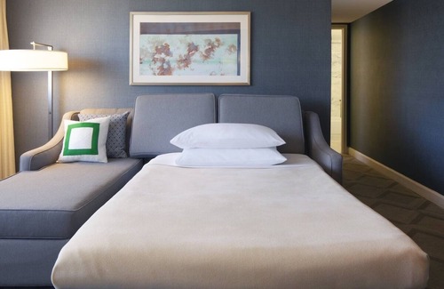 West End Hotel | Pets are Allowed Here! 4 One Bedroom Suite Units, Near the Wharf Complex