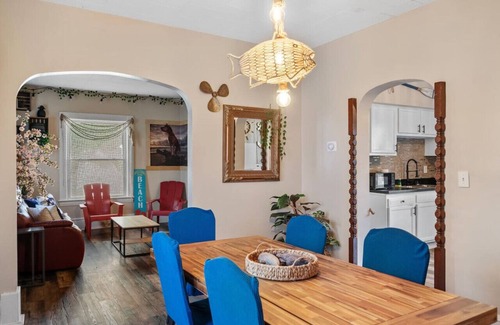 Edgewater Apartment | Pets By The Sea | Themed | Pet-Friendly