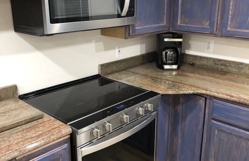 Milton House | Pets Friendly, Waterfront, Large backyard, Bonfire with grill, outside shower