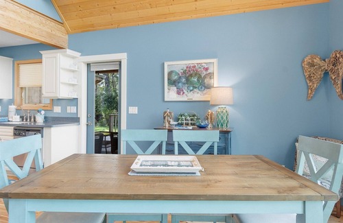 Ocean Park House | Pets OK, 150 yds to beach, modern, luxury (Journey)