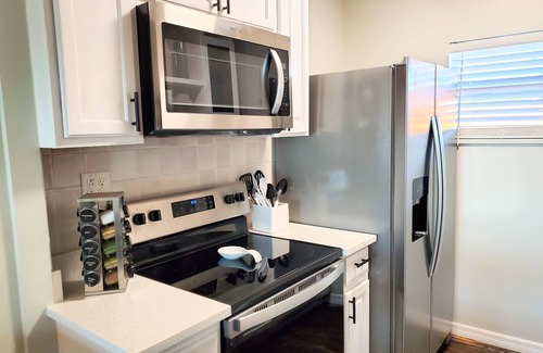 Tavares House | PETS STAY FREE Camp St. Cabanas on Lake Dora Unit 2