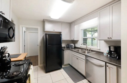 Rossville House | Pets Welcome - 5 Miles to Downtown Chattanooga; Quiet Neighborhood, Dog-friendly home w/Fence