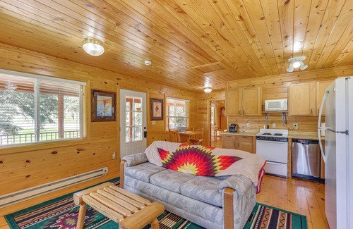 Deadwood Cabin | Pets Welcome: Cozy Cabin w/Deck in Deadwood!