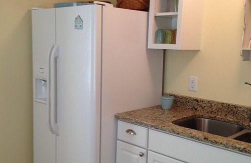 Biloxi Cottage | Pets Welcome! Fall Special Rates for Downtown Beach Cottage in Ocean Springs!
