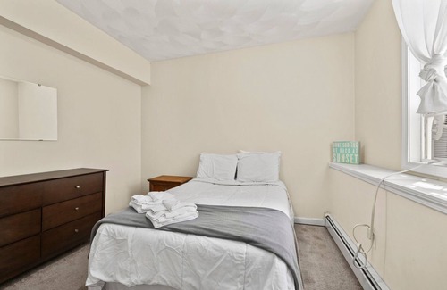 Saunderstown House | Pettaquamscutt Lake - 5 Bed, 2 Full Bath, Spacious and Ready to Rent!