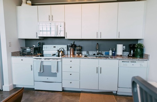 Crosstown Apartment | Pettigrew Adventure Parcel @ Crosstown Concourse