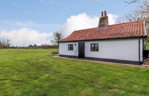 Wymondham Cottage | Pettingalls Farm Cottage