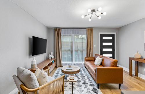 Washington Ave./ Memorial Park Apartment | Petty's Place