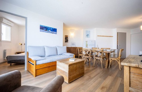 Germ Apartment | Peyragudes: Appartement 8 pers avec Piscine, Balcon, Proche Pistes, Parking Gratuit