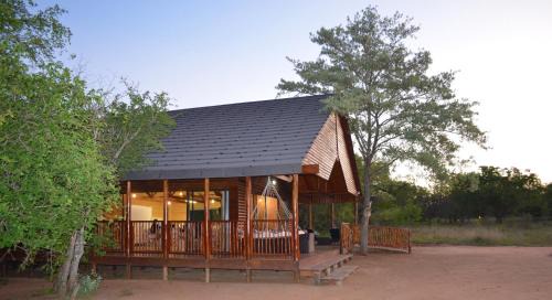 Thorny Bush Game Reserve Cabin | Pezulu Tree House Lodge
