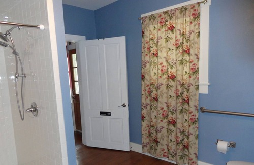 Old East Hill Apartment | Pfeiffer House luxury in Downtown Pensacola