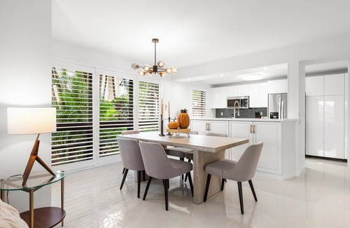 Hunt Club Apartment | PGA National Private Entrance Condo - Golf Course Views -Renovated 2023