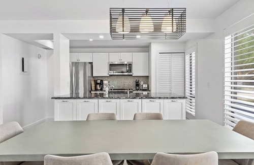 Hunt Club Condo | PGA National Home on Golf Course by Guaranteed Rental™