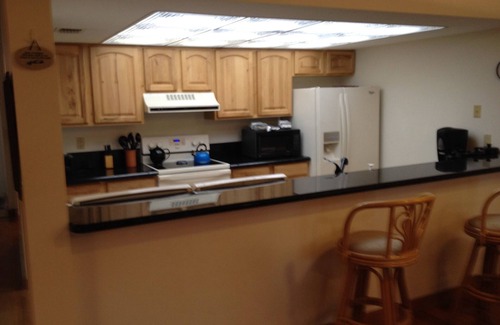 Hunt Club House | PGA National Patio Home, 2 bedrooms with 1 car garage