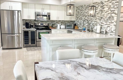 Hunt Club Condo | PGA National golf villa condo , 2 bed, 2 bath. PRIME LOCATION.