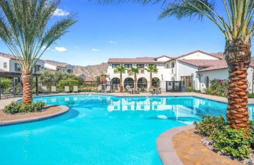 La Quinta House | PGA West Summer Escape, sleeps 8 ppl, Golf Cart!