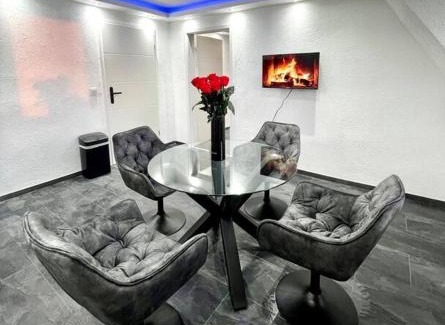 Dortmund Apartment | Phöenixpalace Whirlpool & Infarotsauna