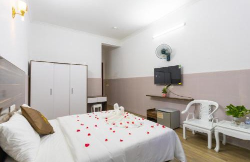 Lang Son Bed & Breakfast | PHÚ QUÝ HOTEL near ĐÔNG KINH MARKET