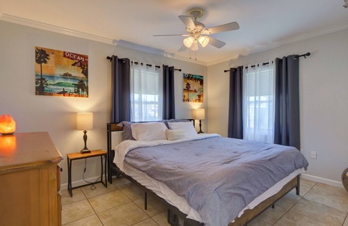 Manila House | Colorful Retreat Near Disney