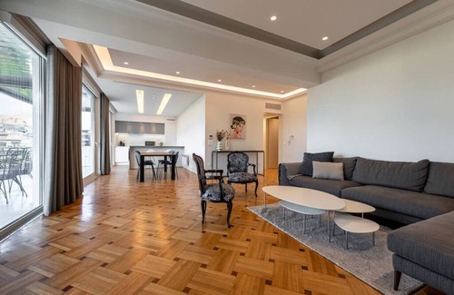 Kinosargous Apartment | Phaedrus Living: City Center Luxury Flat N. Kosmos