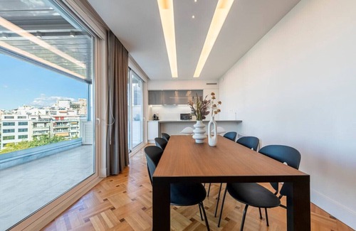 Kinosargous Apartment | Phaedrus Living: City Center Luxury Flat N. Kosmos