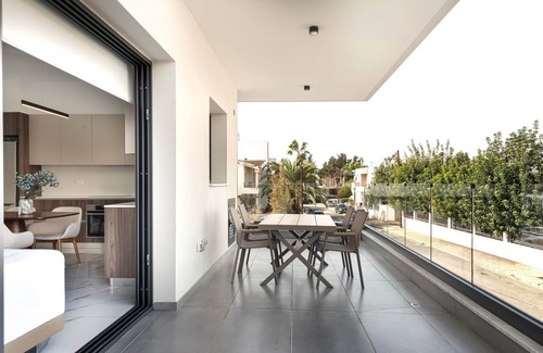 Kato Polemidia Apartment | Phaedrus Living: Limassol Opalia Residences Amber
