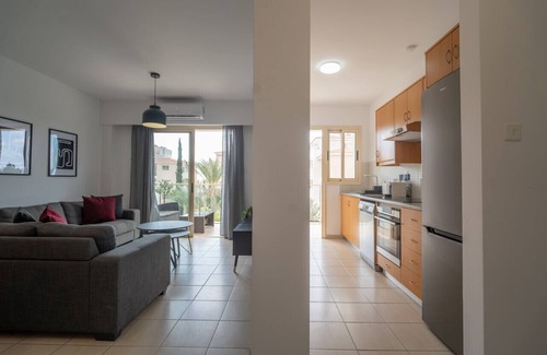 Universal Apartment | Phaedrus Living: Paphos Elysian Escape
