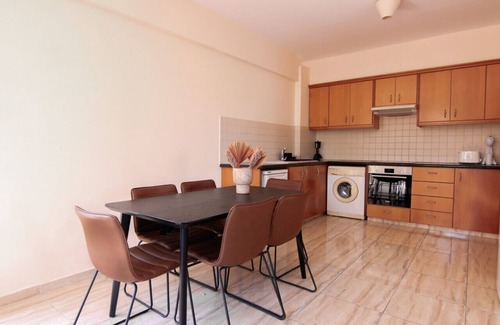 Universal Apartment | Phaedrus Living: Universal City Flat Alina