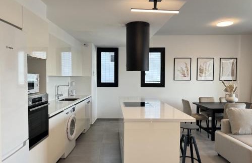 Aglantzia Apartment | Phaedrus Living: White Hills Suites City View