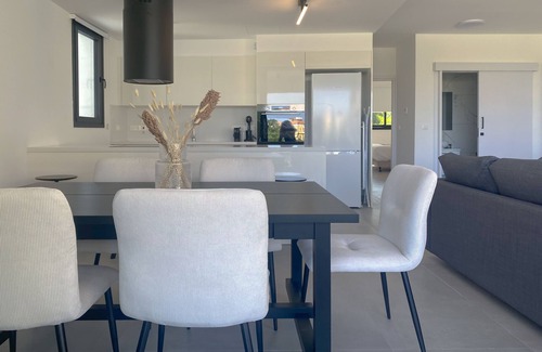 Aglantzia Apartment | Phaedrus Living: White Hills Suites Panoramic View