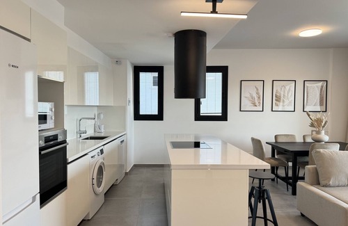 Aglantzia Apartment | Phaedrus Living White Hills Suites City View