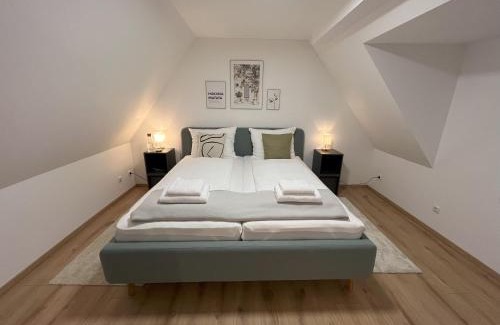 Euskirchen Apartment | Phantasialand, Therme, Köln, Bonn, Arbeitsplatz, Bäckerei um die Ecke