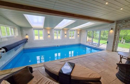 Broadwoodkelly House | Pheasants Roost With Indoor Pool In Devon
