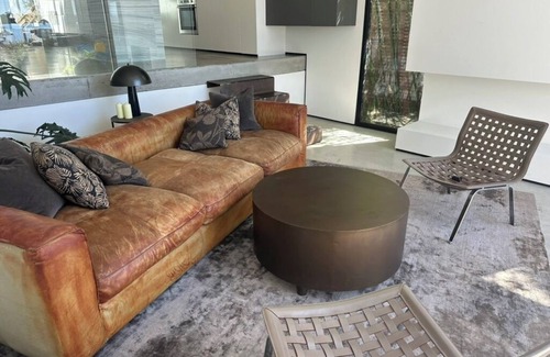 Phegans Bay House | Phegans Bay Waterfront Haven, perfect for two families and their furry friend.