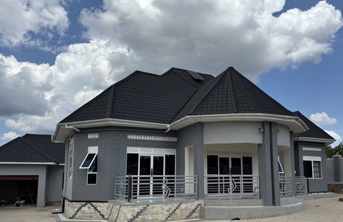 Mbarara Bed & Breakfast | Phenomenal 6-bedroom house with WiFi in Mbarara