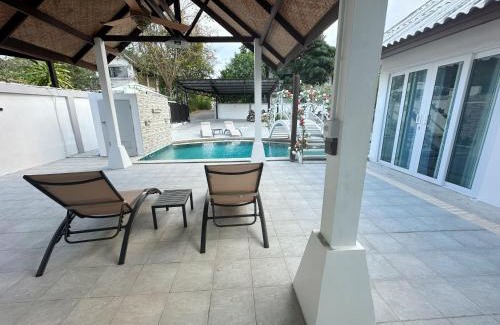 Huai Yai Villa | Pheonix Golf Pool Resort Villa