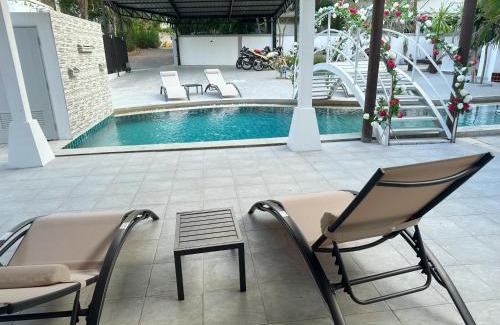 Huai Yai Villa | Pheonix Golf Pool Resort Villa
