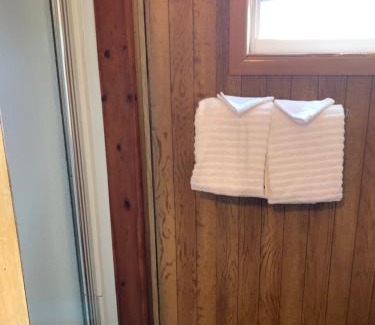 Robbinsville Hotel | Phillips Historic Motel & Cottages