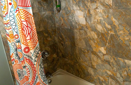 West Philadelphia Hotel | Philly Inn & Suites