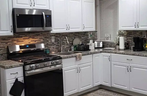 Darby House | Philly Suburb