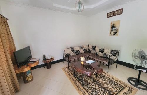 Kalangala Hotel | Philo Leisure Gardens