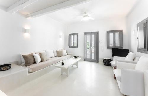 Megalochori Villa | Philosophia Luxury Villa