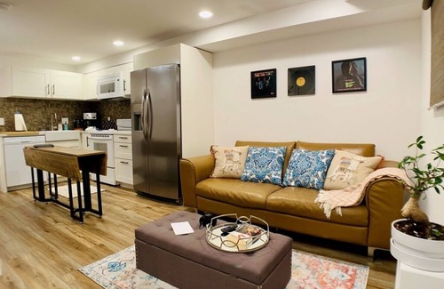 Seattle House | Phinneywood Basement Hideaway - Zoo meets Lake