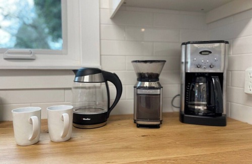 Seattle Apartment | Phinneywood Cottage - Greenlake - Zoo