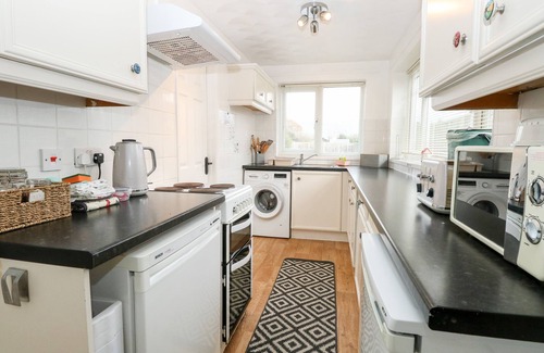 Reedham Cottage | PHLOXHAVEN, pet friendly, with open fire in Reedham