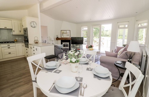 Ross-on-Wye Cottage | PHOCLE LODGE, family friendly, with a garden in Ross-On-Wye
