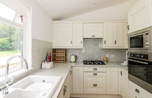Ross-on-Wye Cottage | PHOCLE LODGE, family friendly, with a garden in Ross-On-Wye
