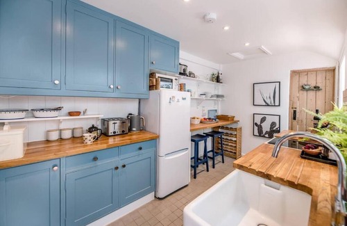 Beccles House | Phoenix Cottage, Brampton