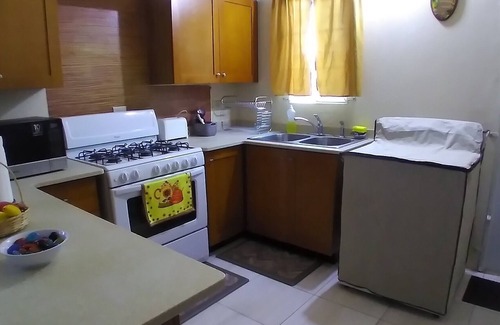 Portmore House | Phoenix Manor - Relax and unwind in the most serene atmosphere