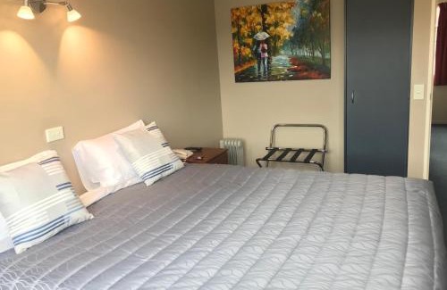 Temuka Hotel | Phoenix Motels